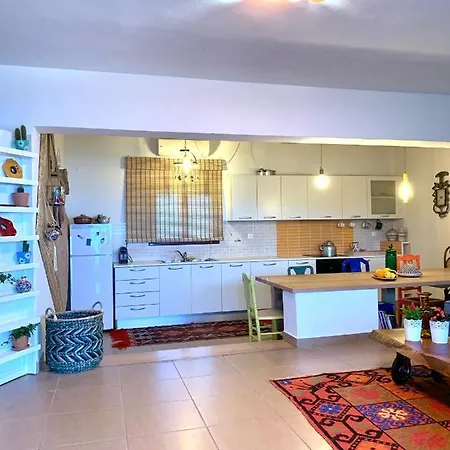 Lydia House By Elefthia Syros Дом отдыха