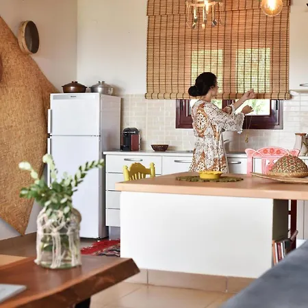 Lydia House By Elefthia Syros Дом отдыха Мегас-Ялос-Нитес