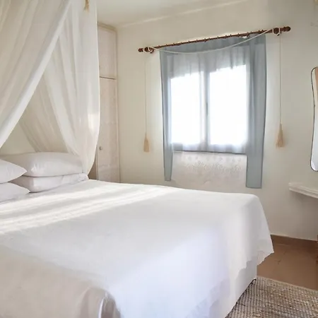 בית נופש Lydia Boho House-sea View, By Elefthia Syros *